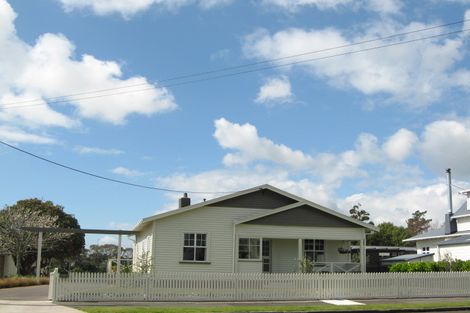 Photo of property in 44 Dorset Avenue, Westown, New Plymouth, 4310