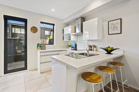 Photo of property in 15 Piko Lane, Hobsonville, Auckland, 0616