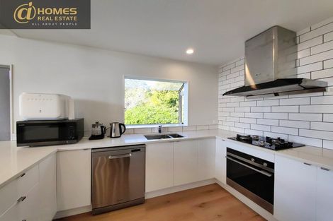 Photo of property in 263a/3 Titirangi Road, Titirangi, Auckland, 0604