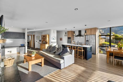 Photo of property in 148 Warren Street, Wanaka, 9305