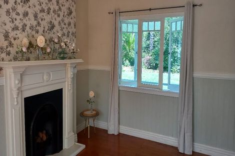 Photo of property in 24a Bracken Street, New Plymouth, 4310