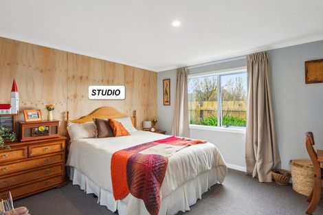 Photo of property in 20 Leybourne Avenue, Waikanae, 5036