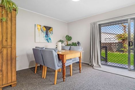 Photo of property in 2/6 Short Street, Papakura, 2110