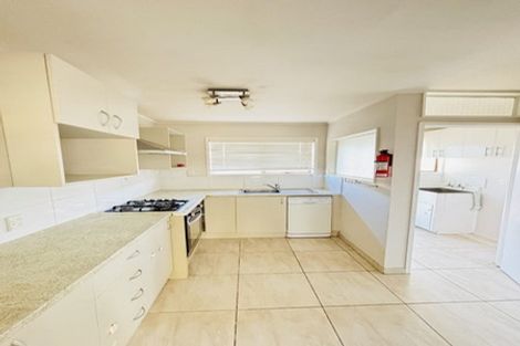 Photo of property in 60 Strid Road, Te Atatu South, Auckland, 0610