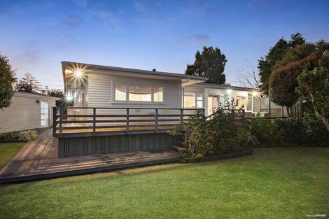Photo of property in 68 Matipo Road, Te Atatu Peninsula, Auckland, 0610
