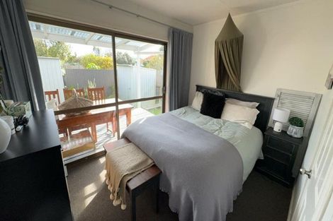 Photo of property in 910a Grove Road, Mayfair, Hastings, 4122