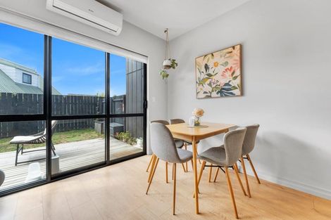 Photo of property in 7/8 Hepburn Road, Glendene, Auckland, 0602