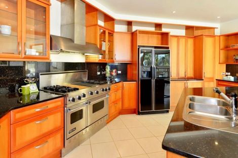 Photo of property in 5 Gilberd Place, Torbay, Auckland, 0630