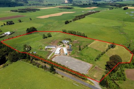 Photo of property in 50 Coulters Line, Kiwitea, Feilding, 4777