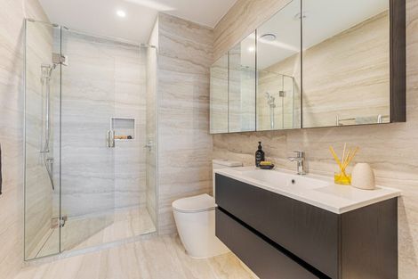 Photo of property in Eaves Bush Parade, Orewa, 0931