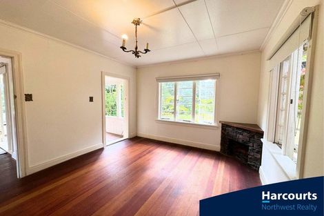 Photo of property in 86 Tawa Road, Kumeu, 0891