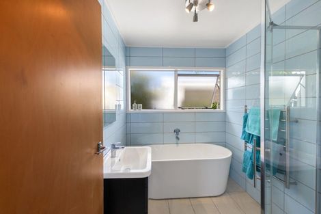 Photo of property in 28 Okiato Road, Okiato, Russell, 0272