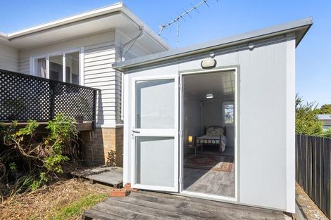 Photo of property in 12 Montgomery Avenue, Pukekohe, 2120