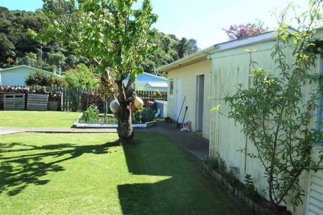 Photo of property in 4 Cornwall Street, Picton, 7220