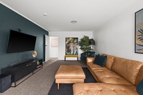 Photo of property in 29 Kent Terrace, Taradale, Napier, 4112