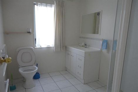 Photo of property in 37a Miro Street, New Lynn, Auckland, 0600