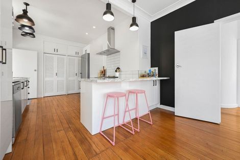 Photo of property in 12 Grey Street, Hamilton East, Hamilton, 3216