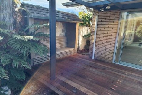 Photo of property in 1 Guinness Crescent, Ilam, Christchurch, 8041