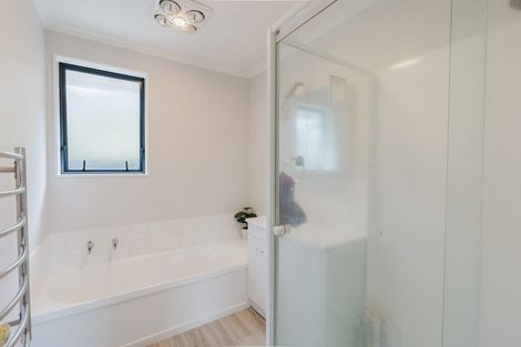 Photo of property in 3a Lloyd Drive, Nawton, Hamilton, 3200