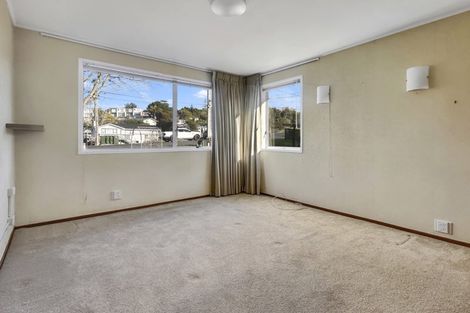 Photo of property in 26 Ellice Road, Totara Vale, Auckland, 0629