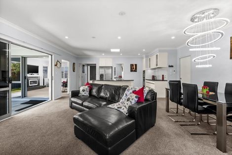 Photo of property in 37 Kapiti Drive, Poraiti, Napier, 4112