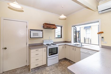 Photo of property in 7 George Street, Aramoho, Whanganui, 4500