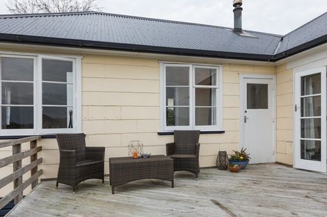 Photo of property in 12 Freyberg Terrace, Waipukurau, 4200