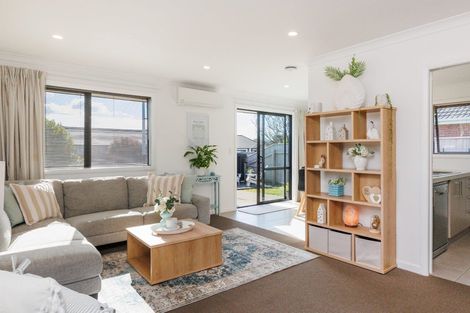 Photo of property in 52 Brooklyn Heights Drive, Kelvin Grove, Palmerston North, 4414