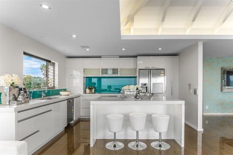 Photo of property in 34 Muritai Road, Milford, Auckland, 0620