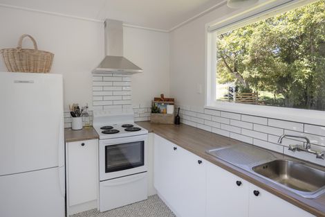 Photo of property in 6 Bride Street, Moeraki, 9482