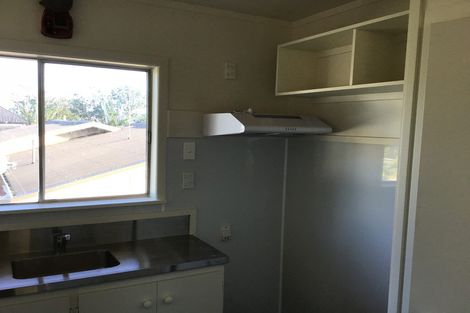 Photo of property in 2 Gorrie Road, Regent, Whangarei, 0112