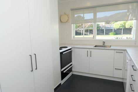 Photo of property in 2 Koromiko Road, Waikanae, 5036