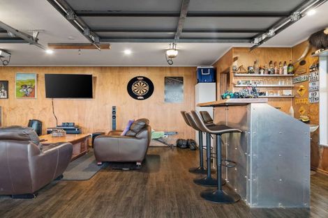 Photo of property in 25 Medhurst Road, Bombay, 2675