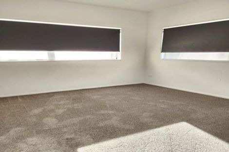 Photo of property in 36a Poruru Close, Papakura, 2110