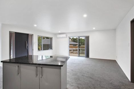 Photo of property in 8 Vino Cina Heights, Ranui, Auckland, 0612