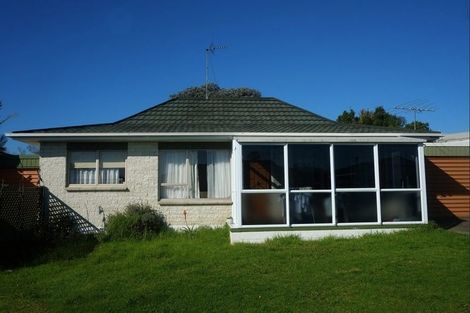 Photo of property in 2/2 Waterloo Road, Milford, Auckland, 0620