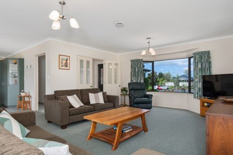 Photo of property in 10 Twickenham Close, Katikati, 3129