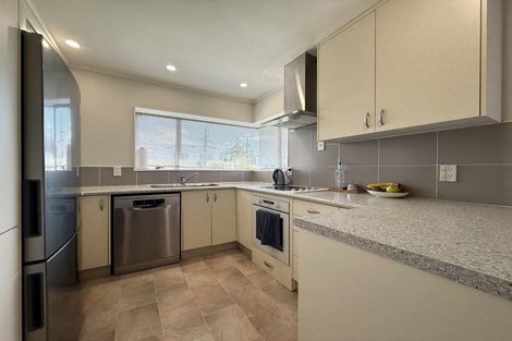 Photo of property in 2 Gordon Street, Avalon, Lower Hutt, 5011