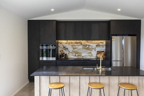 Photo of property in 1 Panui Avenue, Helensville, 0800