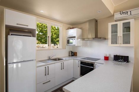 Photo of property in 2a Walton Street, Red Beach, 0932