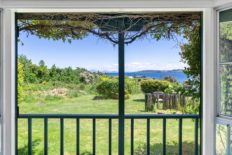 Photo of property in 10 Te Hepera Street, Waipahihi, Taupo, 3330