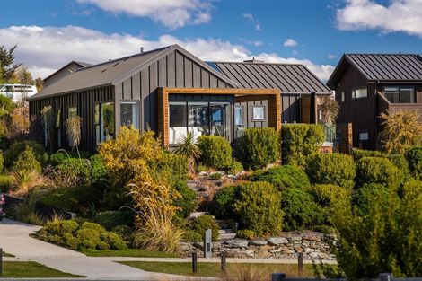 Photo of property in 9 Mckellar Drive, Jacks Point, Queenstown, 9371