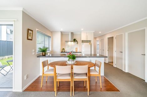 Photo of property in 15 Chalfont Road, Silverstream, Upper Hutt, 5019
