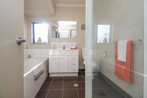 Photo of property in St Claire Village, 8/172 Mcleod Road, Te Atatu South, Auckland, 0610