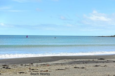 Photo of property in 218u8 Onepu Road, Lyall Bay, Wellington, 6022