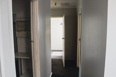 Photo of property in 5 Sullivan Avenue, Mangere Bridge, Auckland, 2022