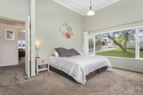 Photo of property in 43 Pleasant Road, Glen Eden, Auckland, 0602