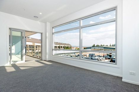 Photo of property in Marina View Apartments, 201/4 Reads Quay, Gisborne, 4010