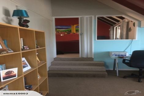 Photo of property in 10 Mamaku Street, Paraparaumu, 5032