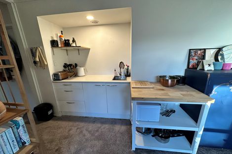 Photo of property in 10 Queen Street, Cambridge, 3434